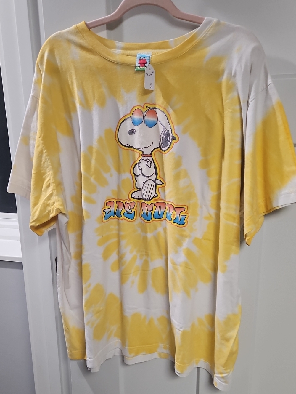 Peanuts Yellow and White Tie-Dye 'Be Cool' Snoopy Short Sleeve Tee
